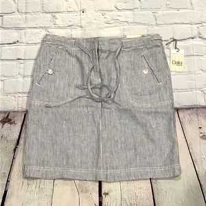 Women’s Dalia Seersucker Skirt with button detail.  NWT size 4 Modern Fit